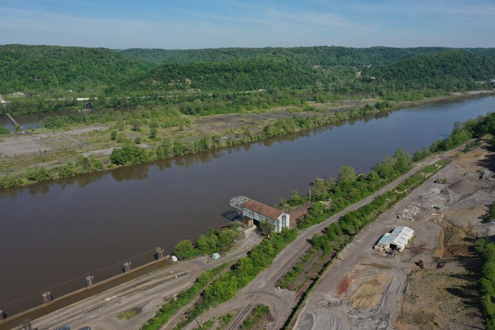 100 Pennsylvania Ave, Weirton, WV 26062